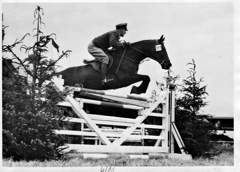 John Russell - Showjumping